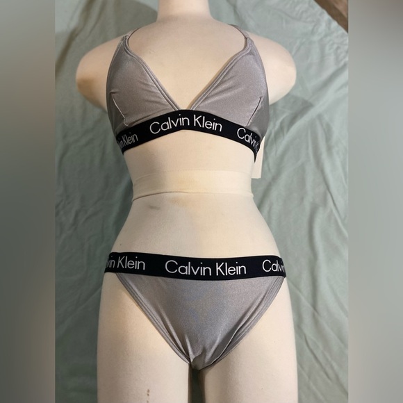 Calvin Klein Women’s Bikini - Picture 1 of 13